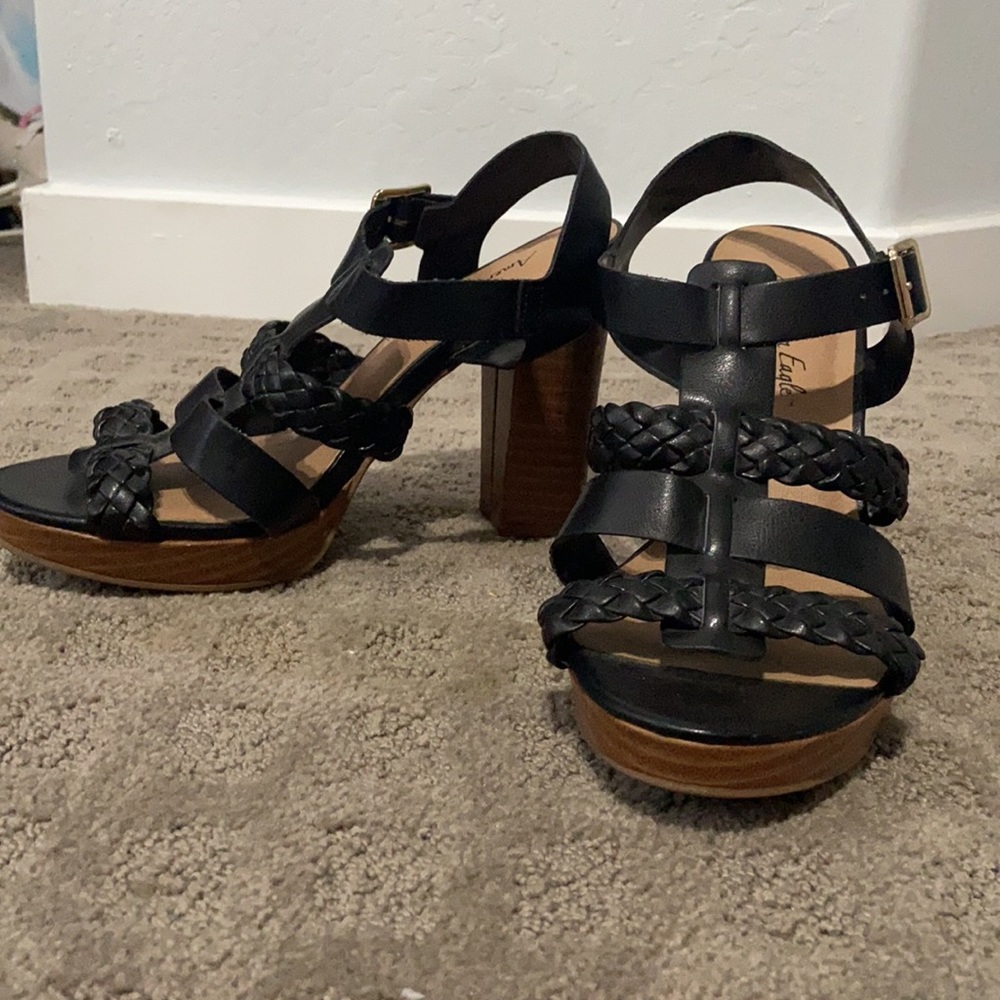 Heels - Picture 2 of 2